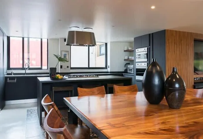 Apartment Sky High Luxury Penthouse *