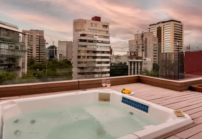 Sky High Luxury Penthouse Apartment