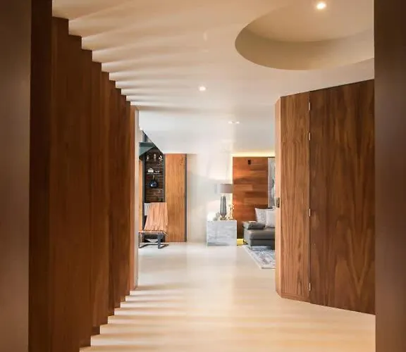 Sky High Luxury Penthouse